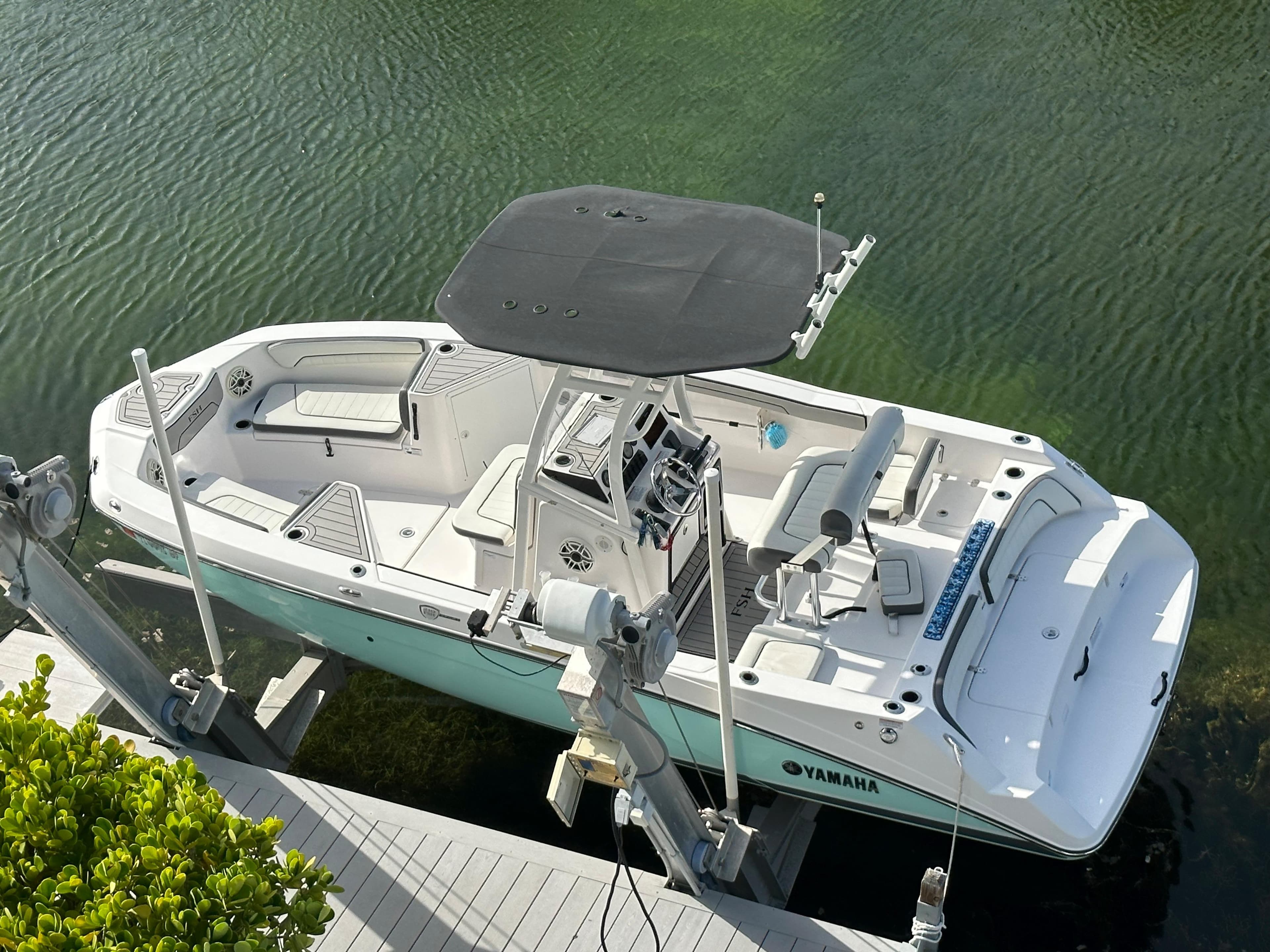 2020 Yamaha Boats 210 FSH Sport