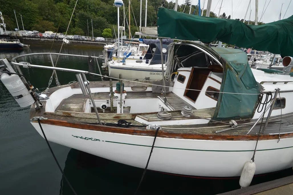 1987 Cheoy Lee Offshore 32 thumbnail 1