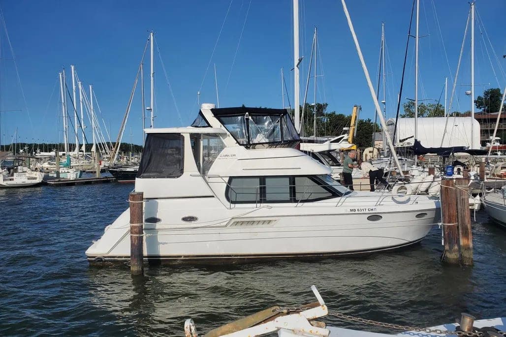 2000 Carver 356 Aft Cabin Motor Yacht