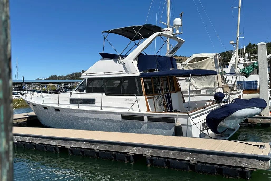 1987 Bayliner 3888 Motoryacht thumbnail 1