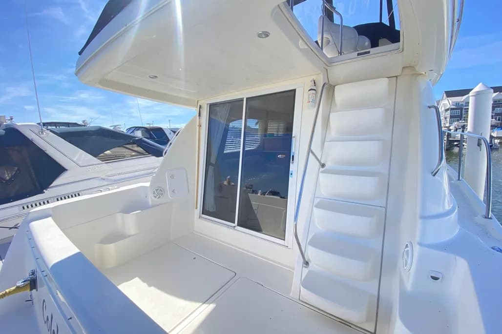 2004 Meridian 381 Sedan thumbnail 1