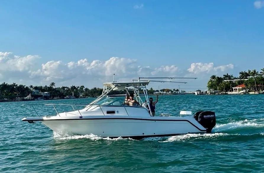 2000 Robalo 2640 Walkaround