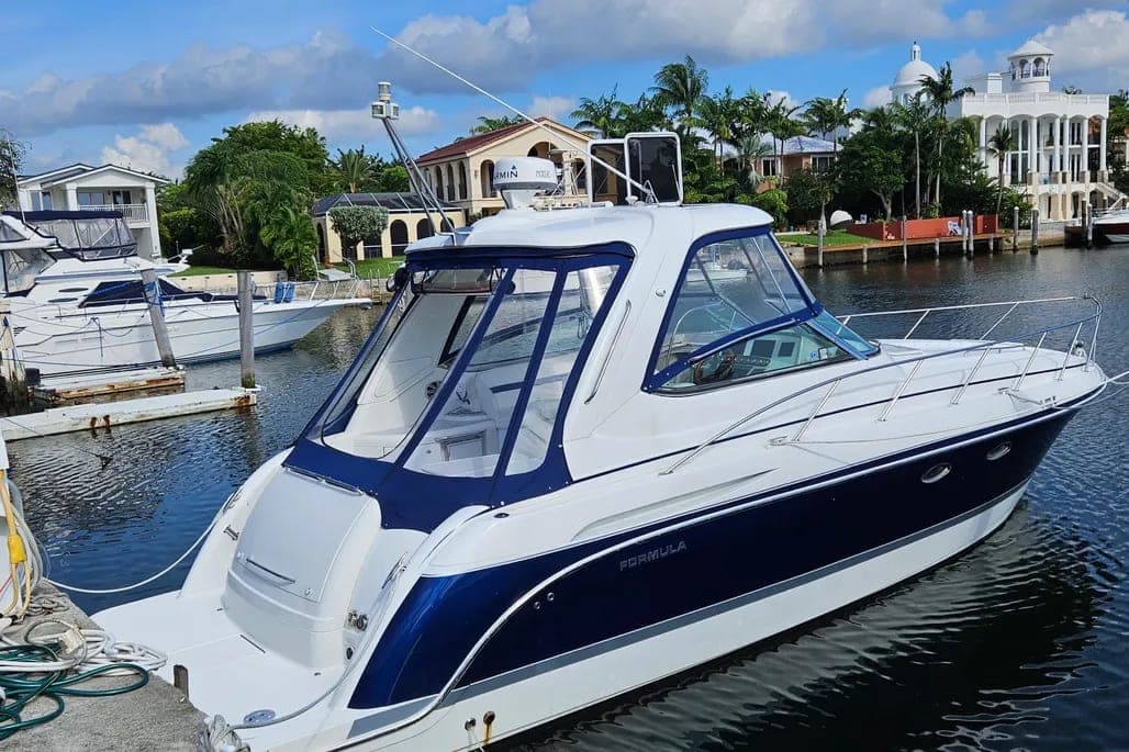 2005 Formula 37PC thumbnail 2