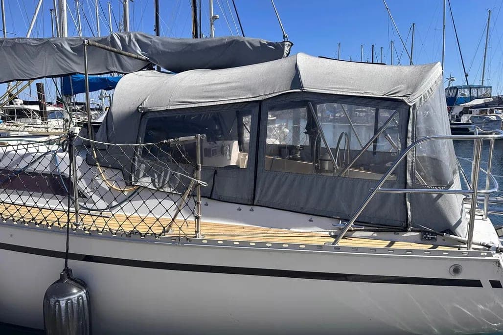 1985 Whiting 40 thumbnail 2