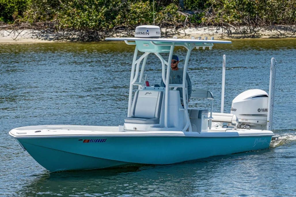 2021 Yellowfin 24 Bay