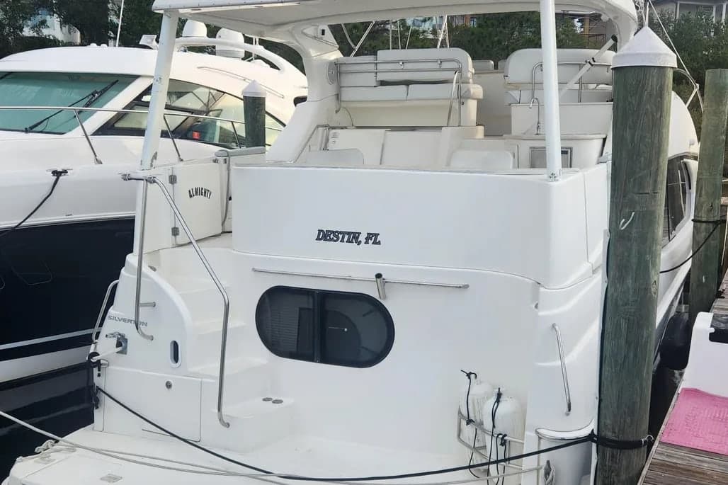 2005 Silverton 43 Motor Yacht thumbnail 2