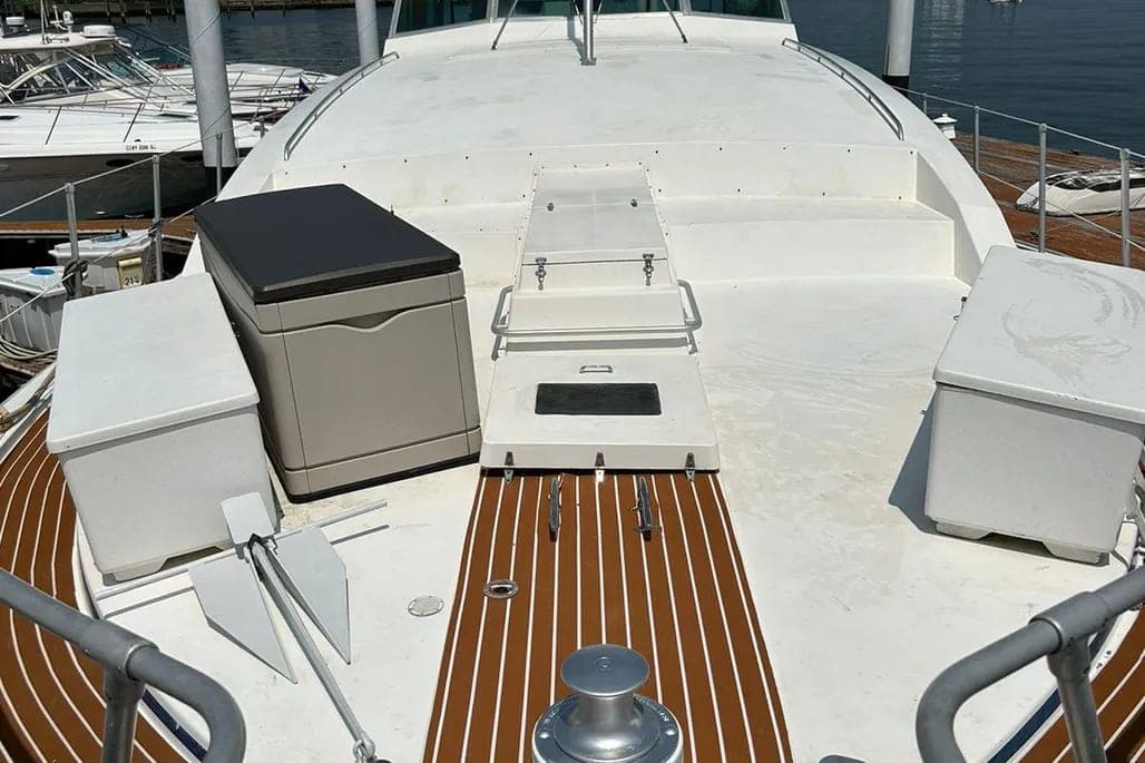 1980 Bertram Flybridge Cruiser thumbnail 2