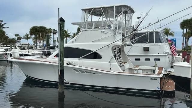 2001 Luhrs Convertible thumbnail 1