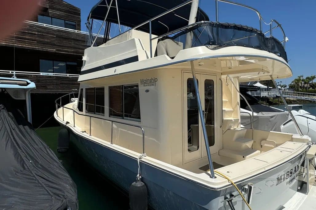 2005 Mainship 34 Trawler thumbnail 2