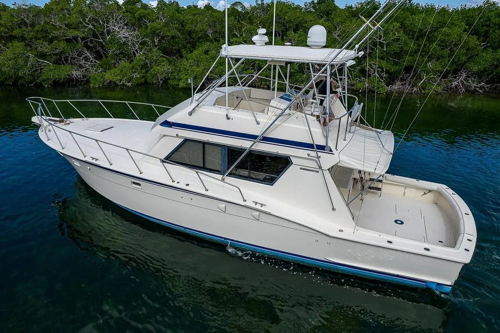 1987 Hatteras 52 Convertible thumbnail 1