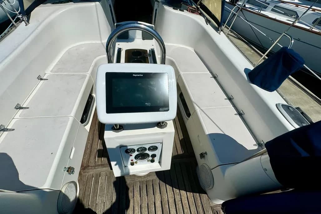 2000 Catalina 470 thumbnail 2