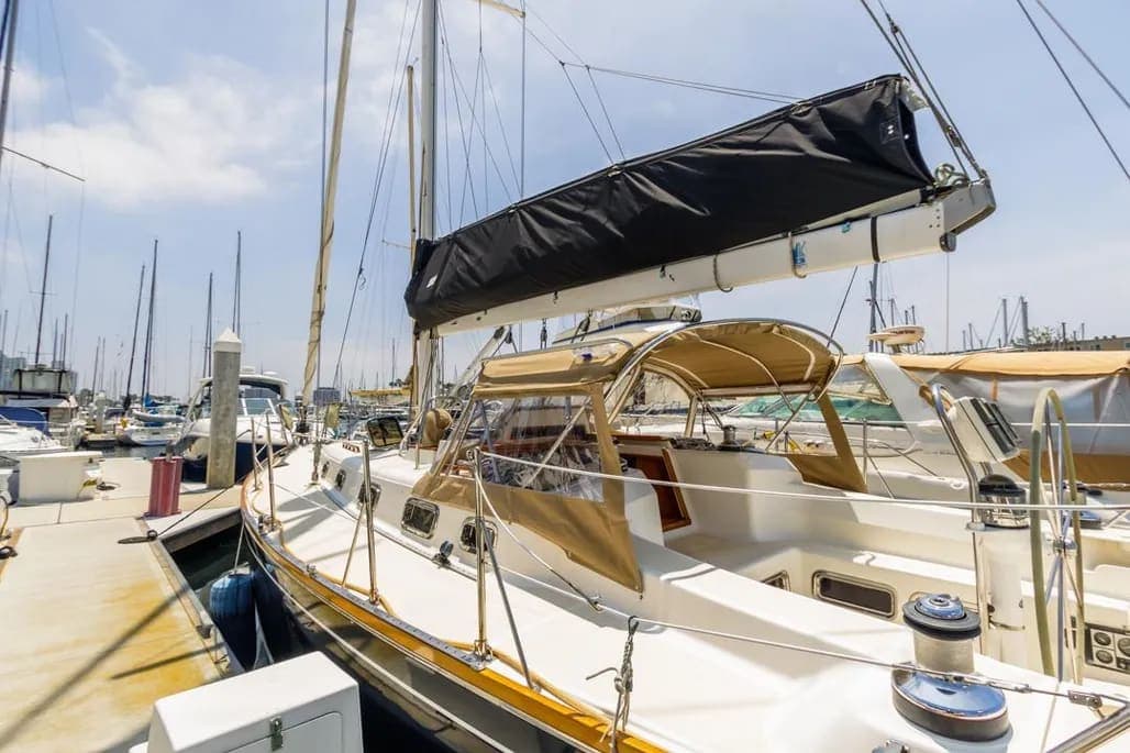 2003 Tartan 3700 thumbnail 2