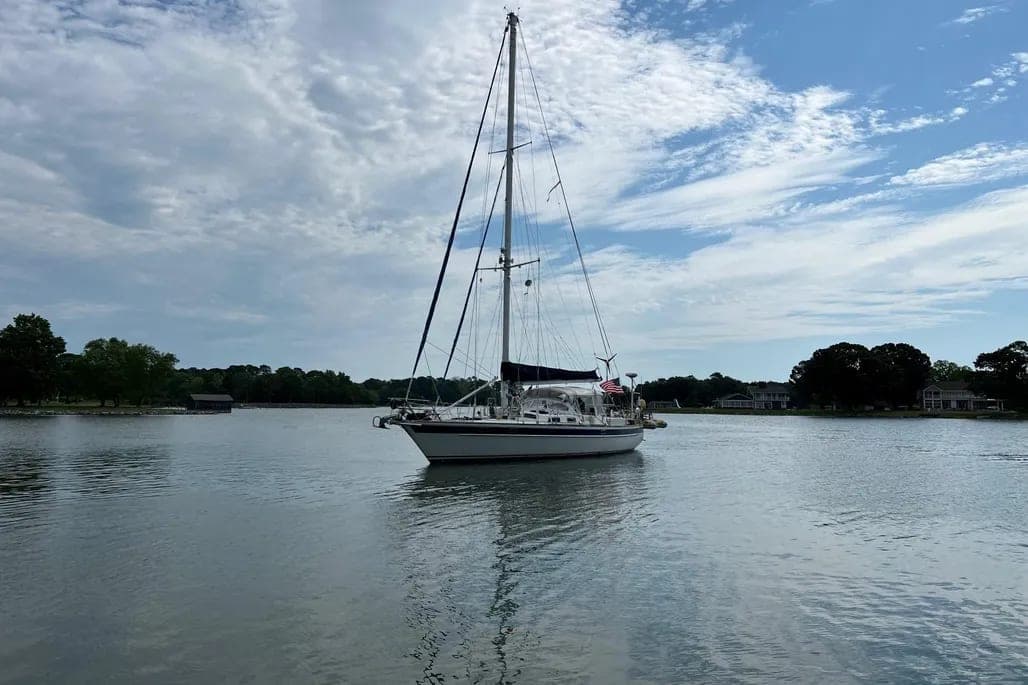 1985 Pearson Pearson 530 thumbnail 1