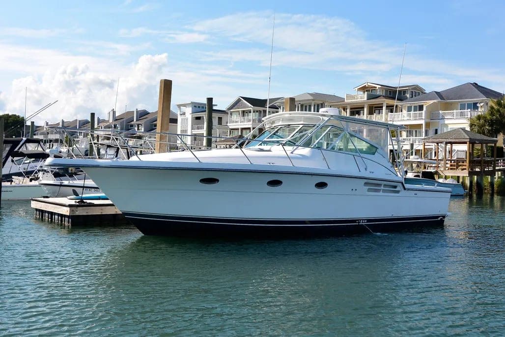 2000 Tiara Yachts 4100 Open