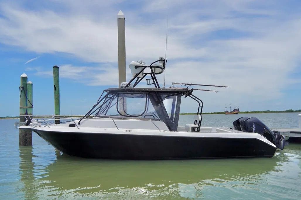 2000 Century 3100 Sport Cabin thumbnail 1