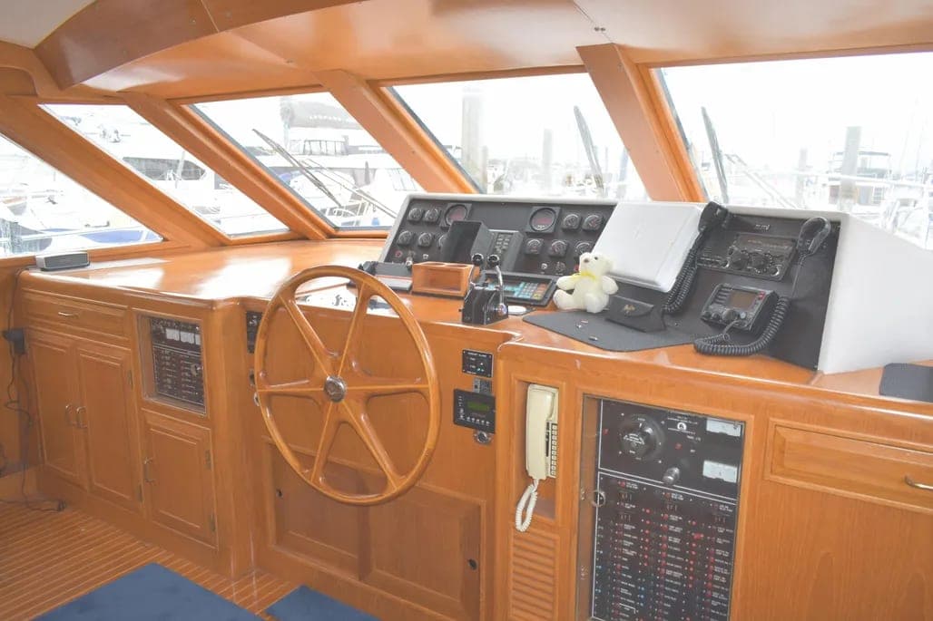 1990 Ocean Alexander 520 Pilothouse thumbnail 1