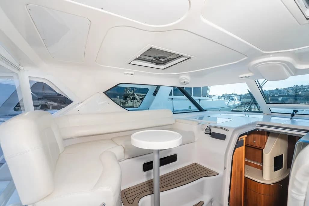 2006 Tiara Yachts 4300 Sovran thumbnail 2