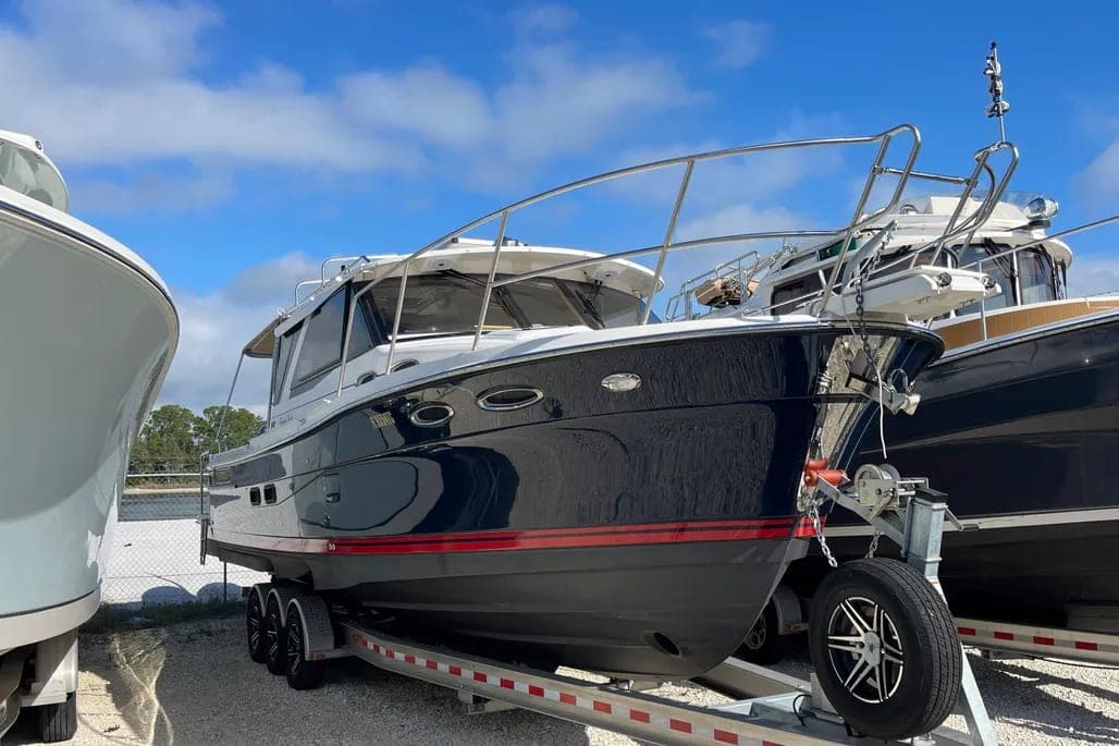 2016 2016 30 Sedan LE