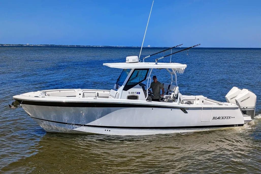 2022 Blackfin 302 CC