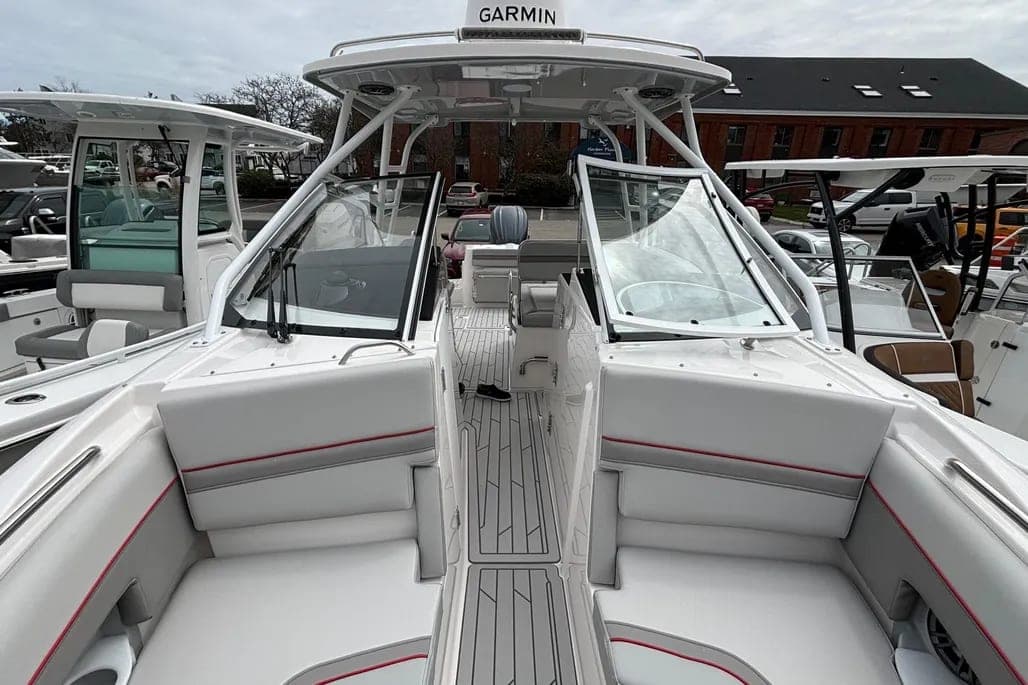 2024 Solara S-250 DC thumbnail 2