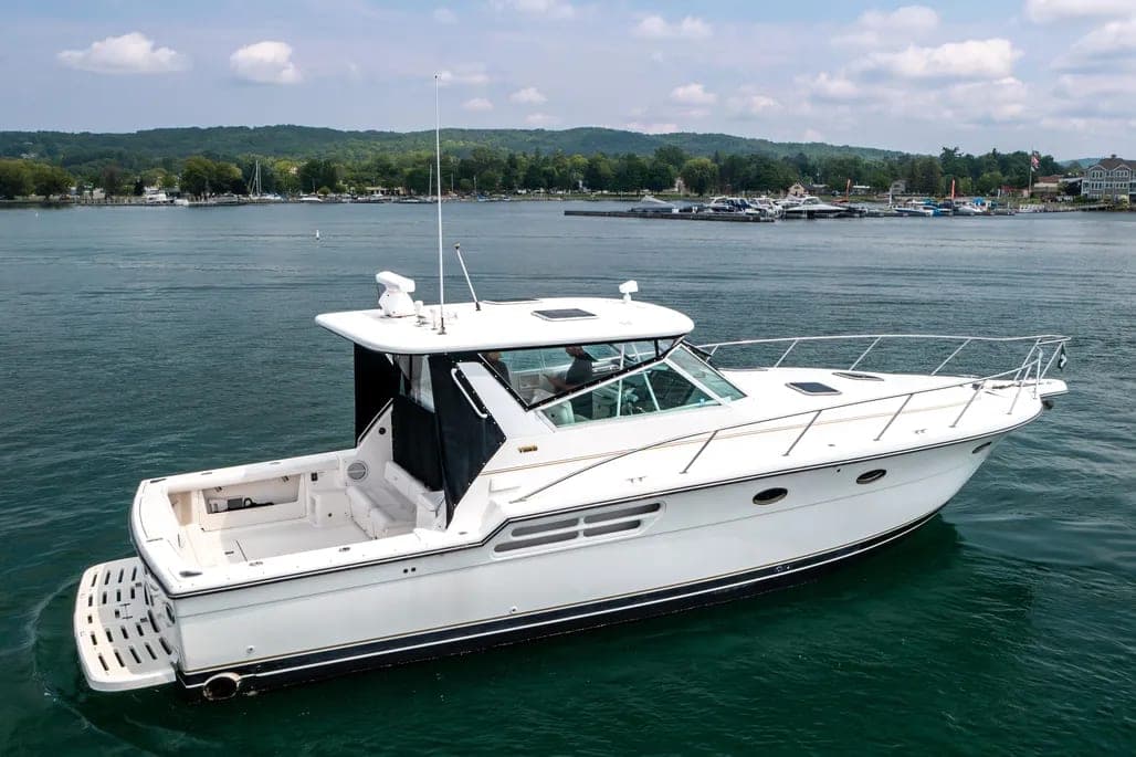 2002 Tiara Yachts 4100 thumbnail 1