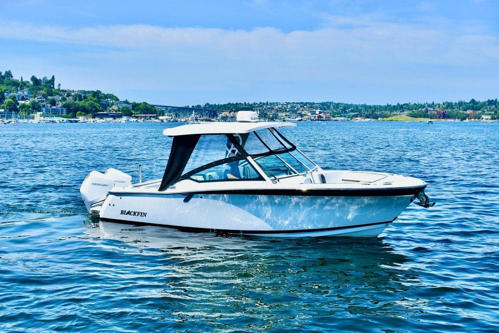 2021 Blackfin 272 DC