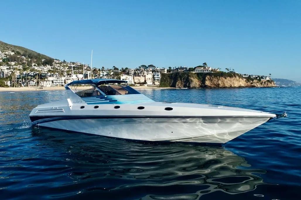 1990 Tempest Offshore Sport Yacht thumbnail 1