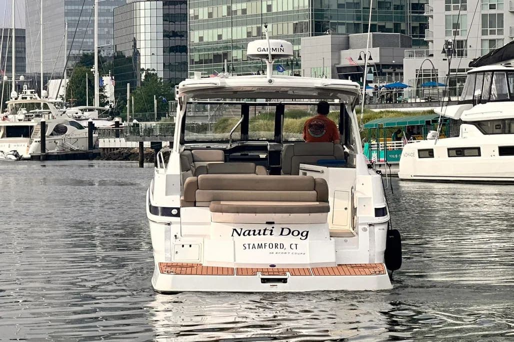 2013 Regal 35 Sport Coupe thumbnail 2