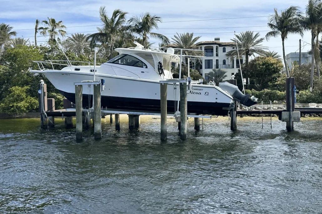 2015 Pursuit OS 345 Offshore thumbnail 2