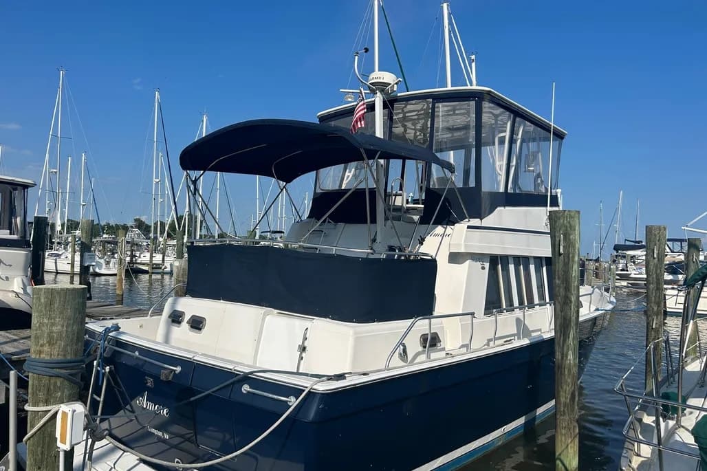 2002 Mainship 430 Trawler thumbnail 2