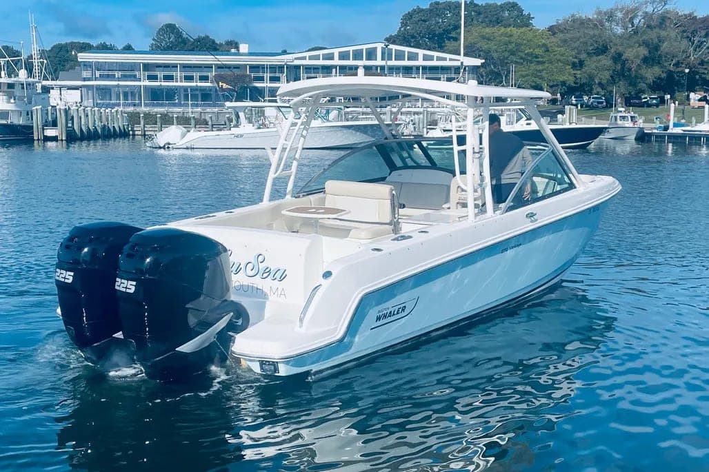 2014 Boston Whaler 270 Vantage thumbnail 2