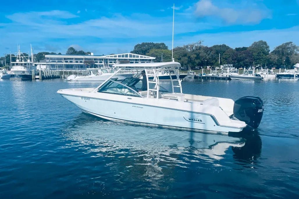 2014 Boston Whaler 270 Vantage