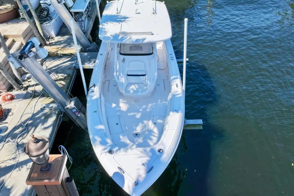 2015 Intrepid Intrepid 245 Center Console thumbnail 2