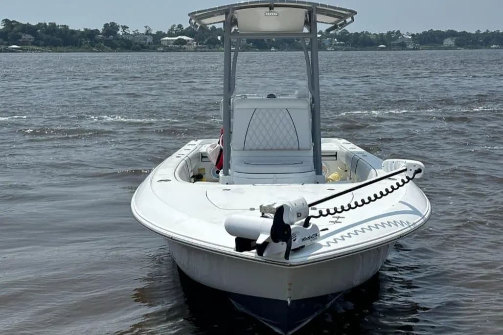 2002 Contender 25 Bay thumbnail 2