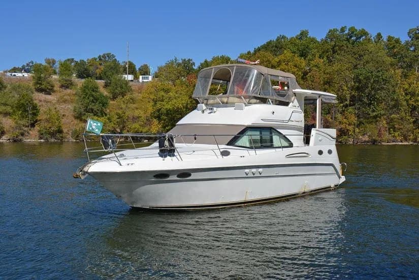 1998 Sea Ray 370 Aft Cabin thumbnail 2
