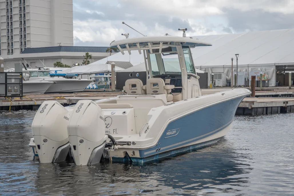 2020 Boston Whaler 280 Outrage thumbnail 1