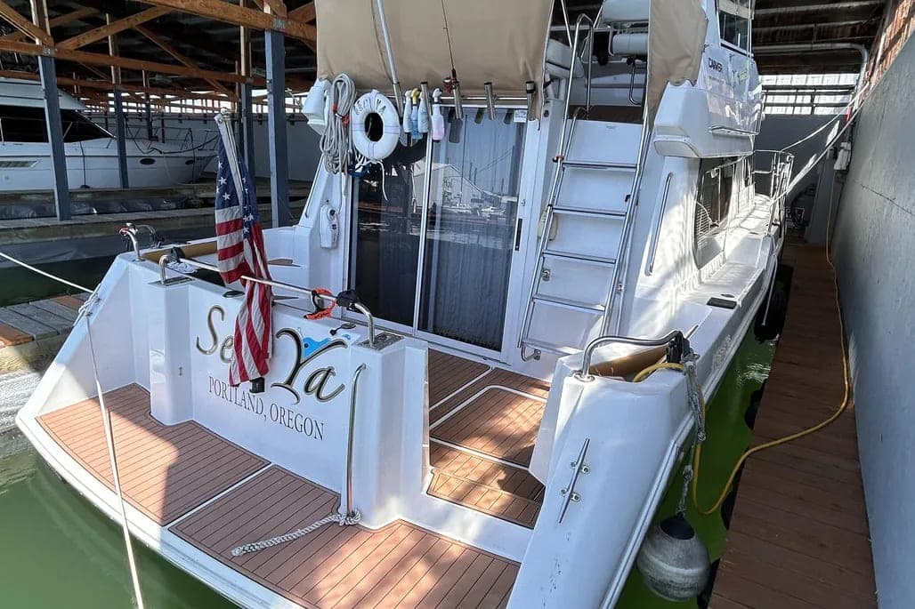 2001 Carver 374 Voyager thumbnail 2