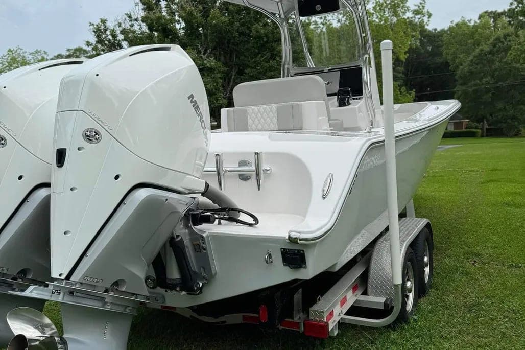 2022 Front Runner 26 Center Console thumbnail 2