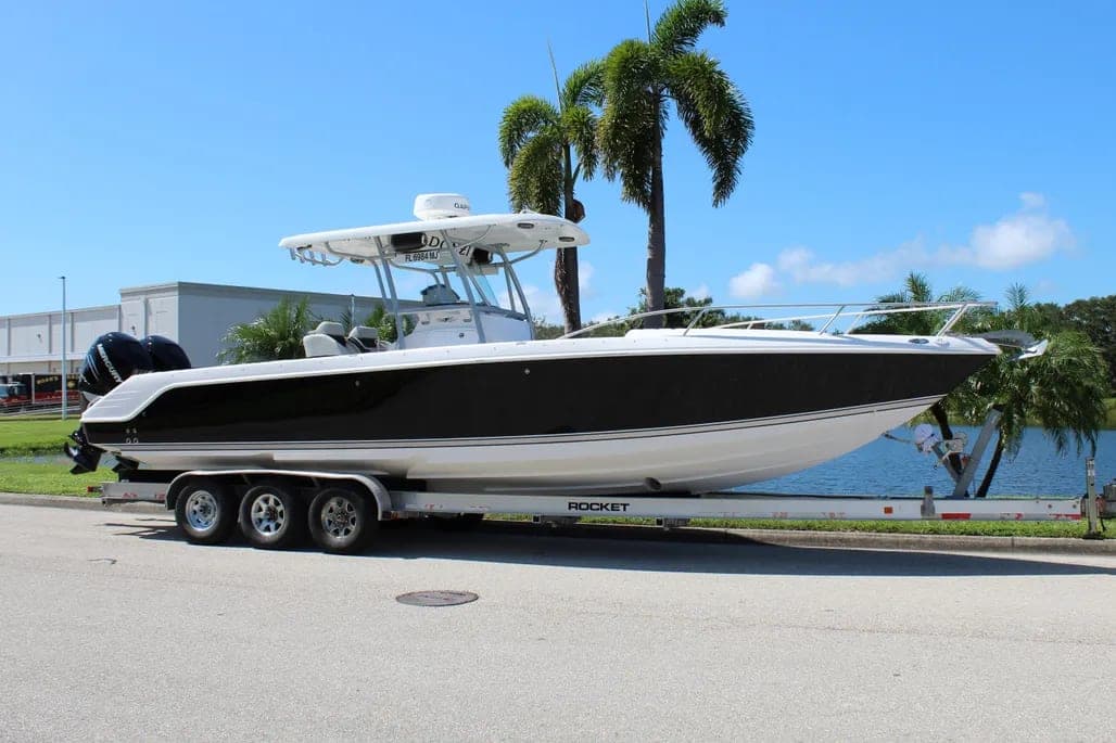 2009 Donzi 35 ZFX Cuddy