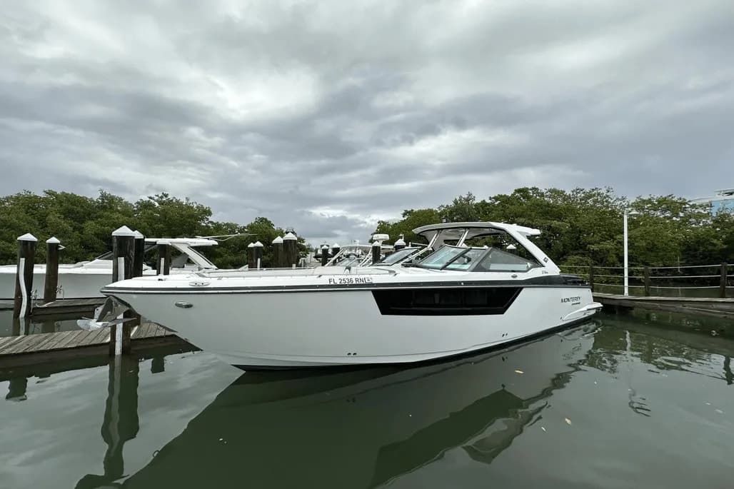 2017 Monterey 378 Super Express thumbnail 1