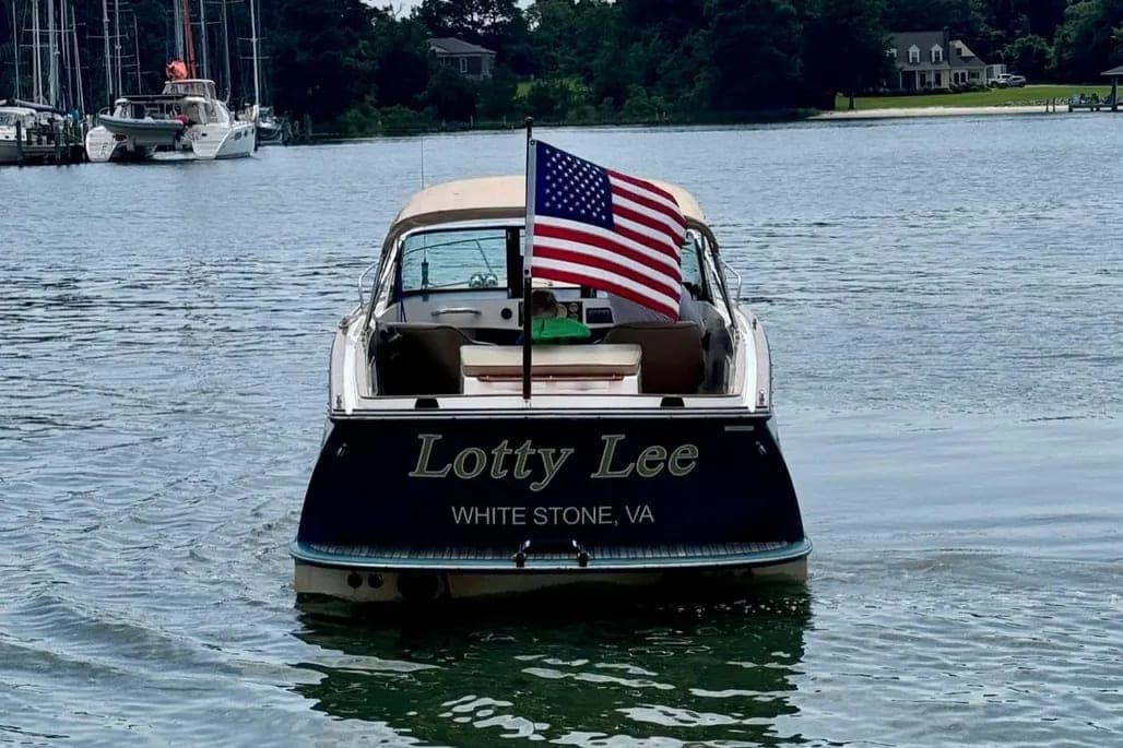 2004 Vanquish 24 Runabout thumbnail 2