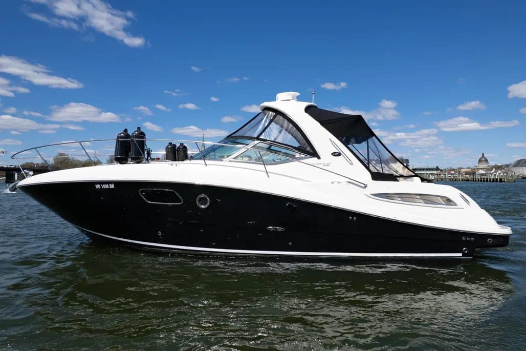 2011 Sea Ray 350 Sundancer