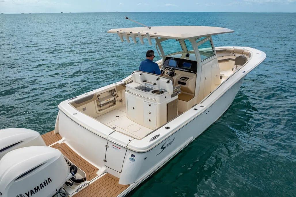 2018 Scout 320 LXF thumbnail 2