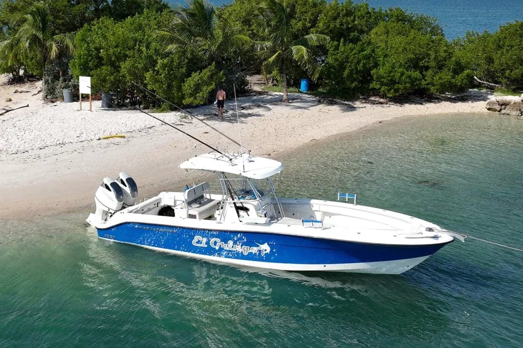 2004 Hydra-Sports 3300 CC thumbnail 1