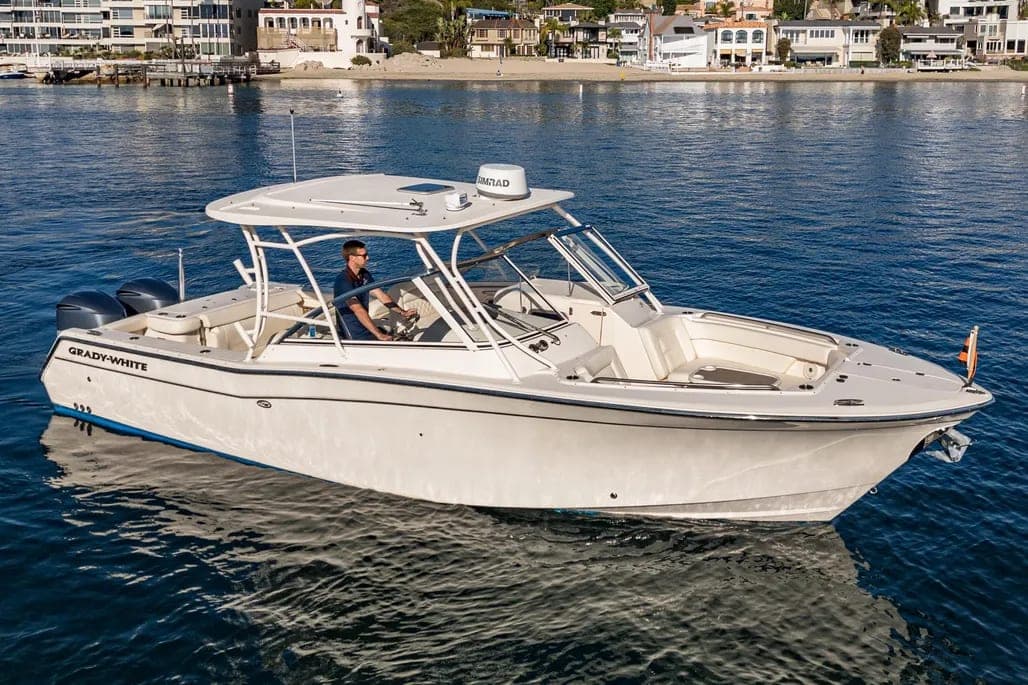 2018 Grady-White Freedom 307 thumbnail 2