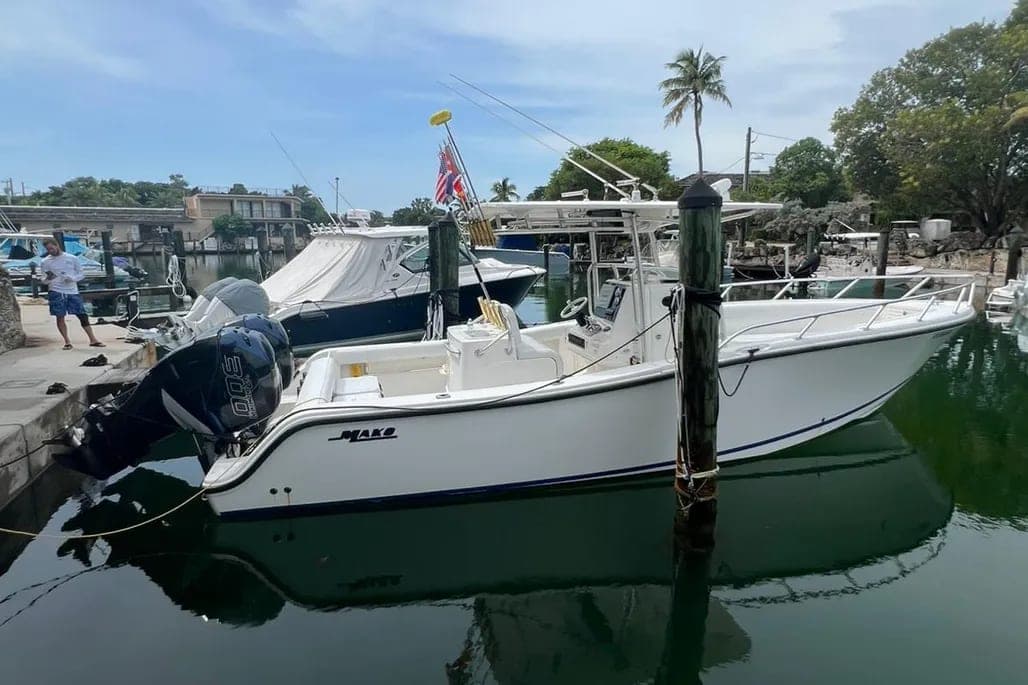 2005 Mako 284 Center Console