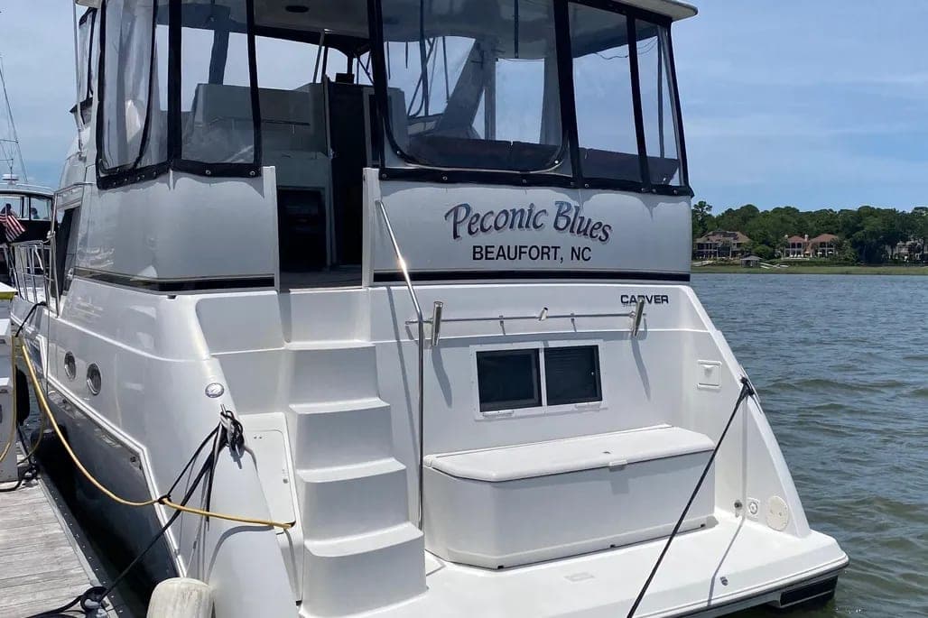 1999 Carver Carver 406 Aft Cabin Motor Yacht thumbnail 2