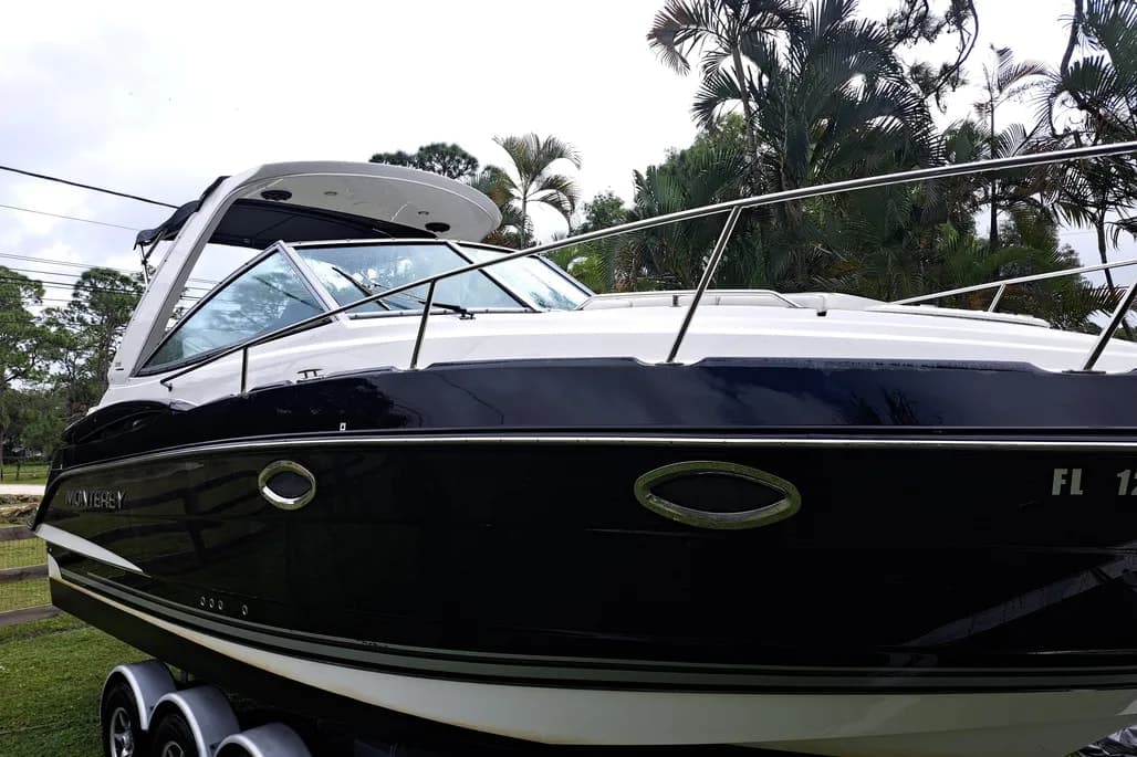 2015 Monterey 295 Sport Yacht thumbnail 1