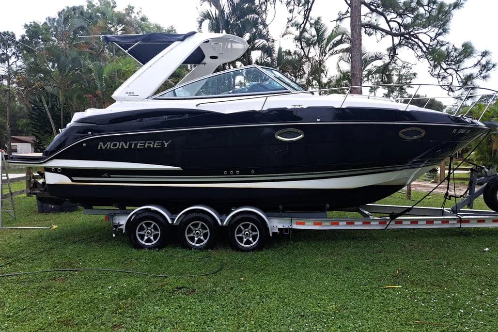 2015 Monterey 295 Sport Yacht