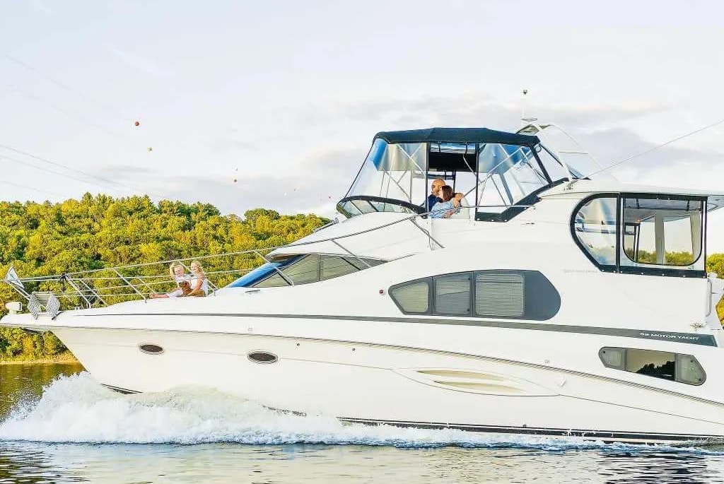 2004 Silverton 39 Motor Yacht